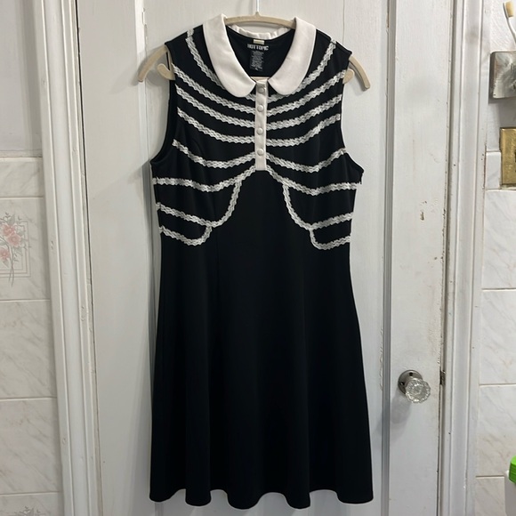 Hot Topic Skeleton Rib Cage dress - Picture 1 of 7